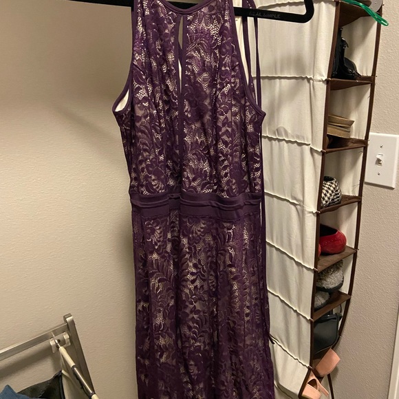 Lace Cocktail Dress - Picture 2 of 5